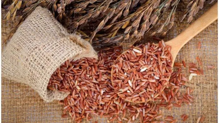 Red Rice Nutrition Facts, Health Benefits, Dangers