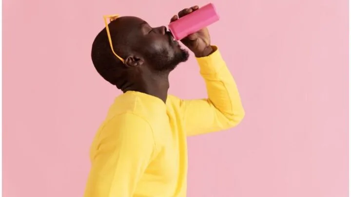 Mello Yello vs Mountain Dew – Comparison Between Sugar & Caffeine Content