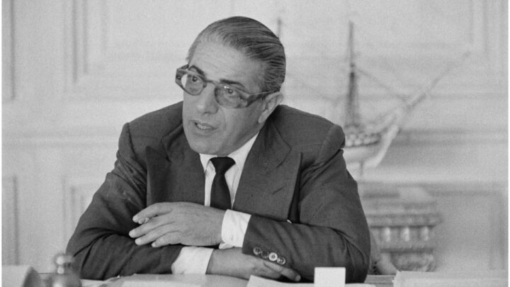 11 Famous People with Myasthenia Gravis (Aristotle Onassis?) - Health ...