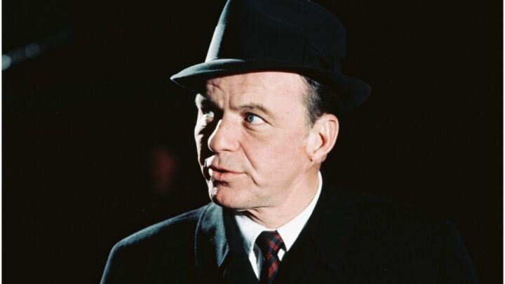 20 Famous People With Bipolar Disorder (Frank Sinatra?)