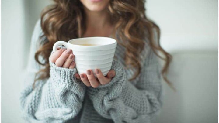 Rooibos Tea – Side Effects & Health Benefits (Acne, Hair, Sleep, Acid Reflux, Anemia)