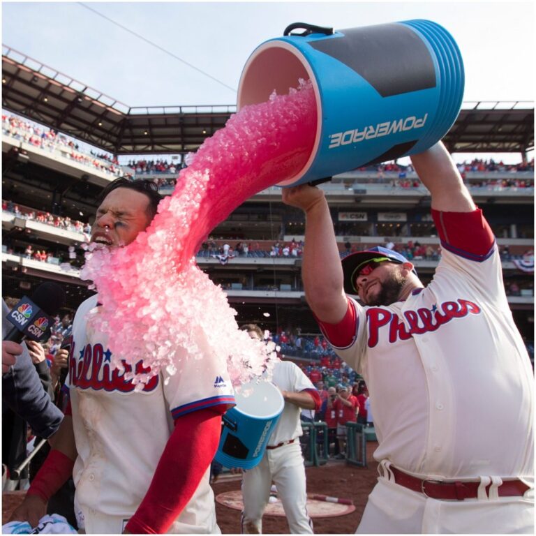 Powerade vs Gatorade Electrolytes, Sugar, Differences, Sales, Market