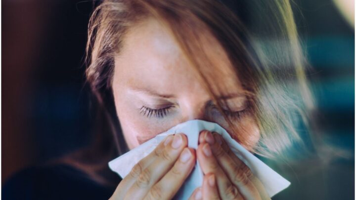 4 Reasons Why Your Sneeze Smells & What It Means For Your Health