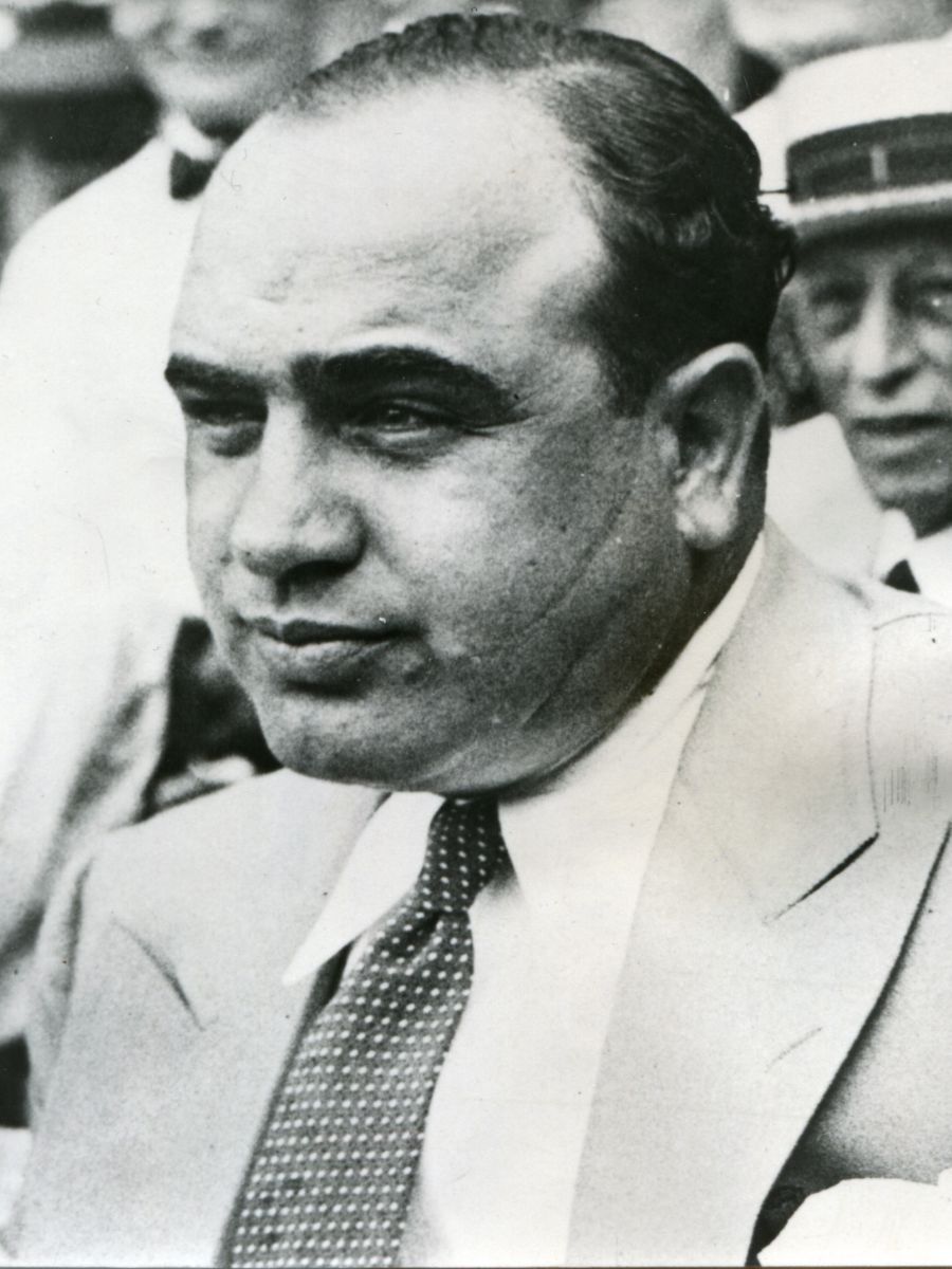 Al Capone facial scar